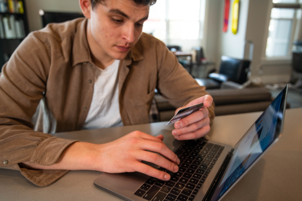 Buying Clothes Online Without the Guesswork